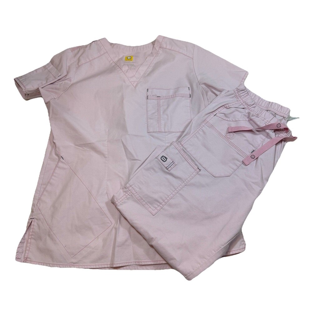 WonderWink Women’s Scrub Set. Pink Size Small Multiple Pockets V Neck